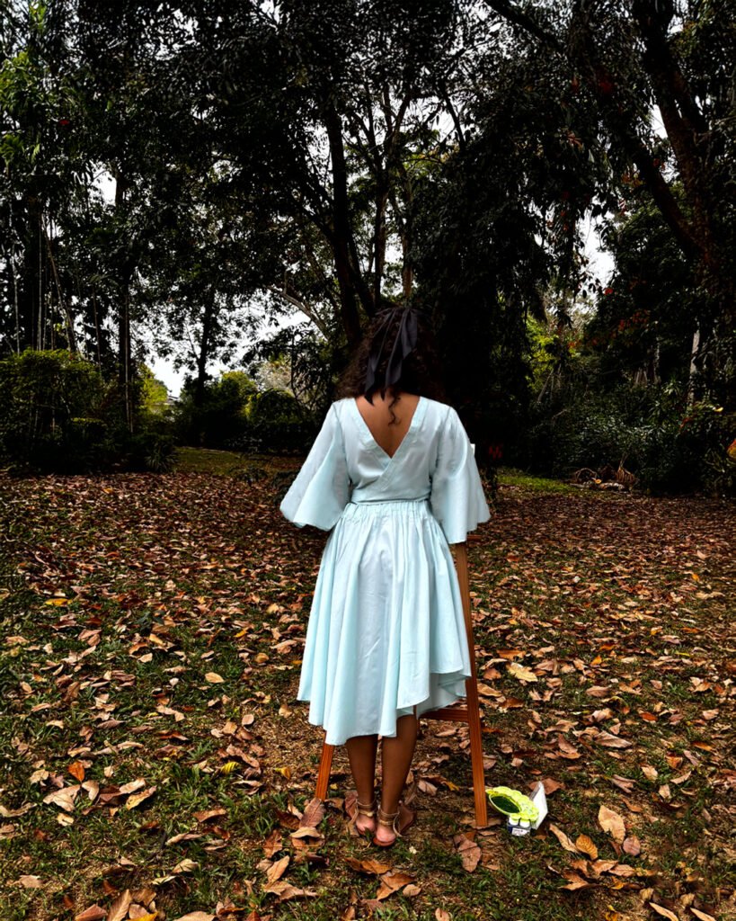 "Willow's Distortion" Mint Blue Set: Artistic & Alluring